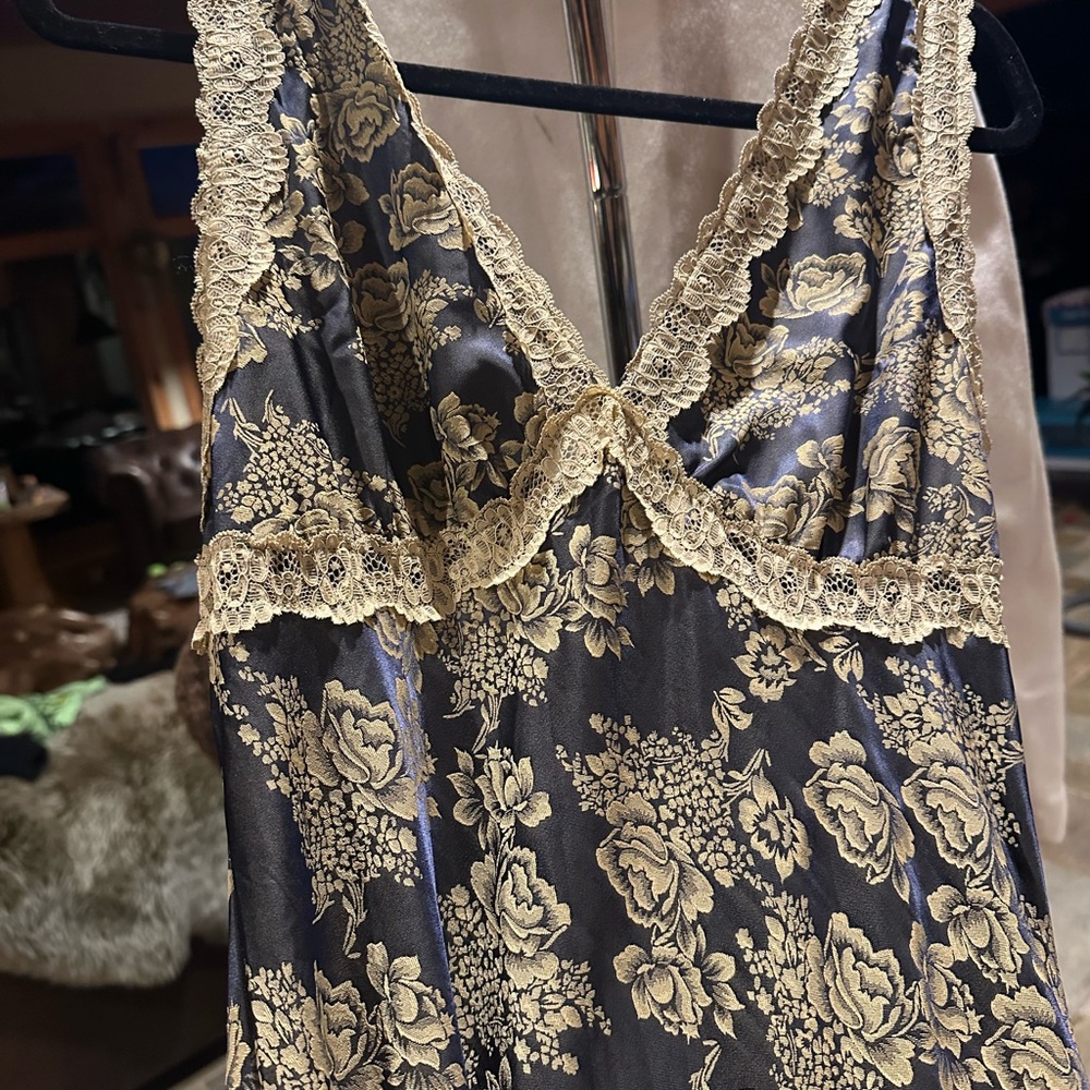 Elegant Black and Gold Floral Dress